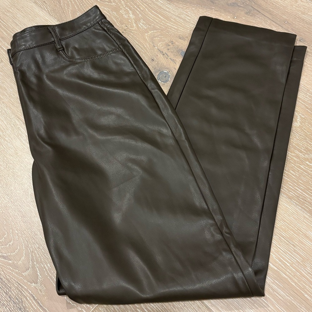 Brand New without tags 
Oak + Fort vegan leather pants